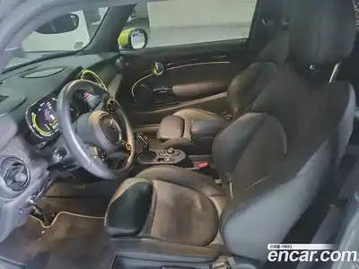 Mini Cooper 2022 Автомат в Москве № 766361, миниатюра 4