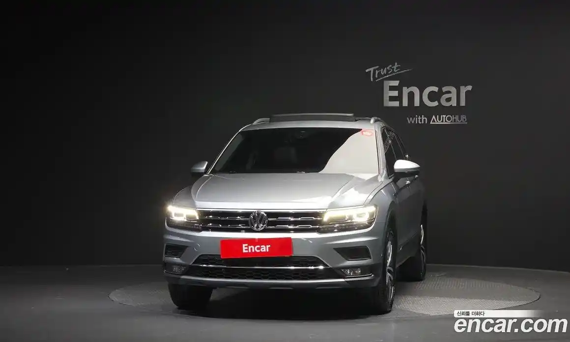 Volkswagen Tiguan 2020 2.0 Автомат в Москве № 767064, фото 3