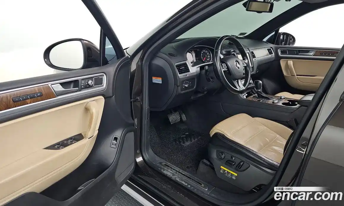 Volkswagen Touareg 2016 3.0 Автомат в Москве № 767203, фото 11