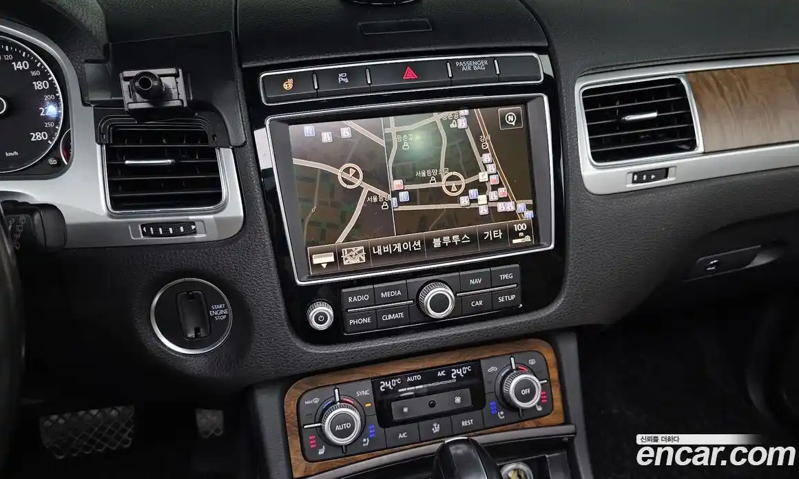 Volkswagen Touareg 2016 3.0 Автомат в Москве № 767203, фото 14