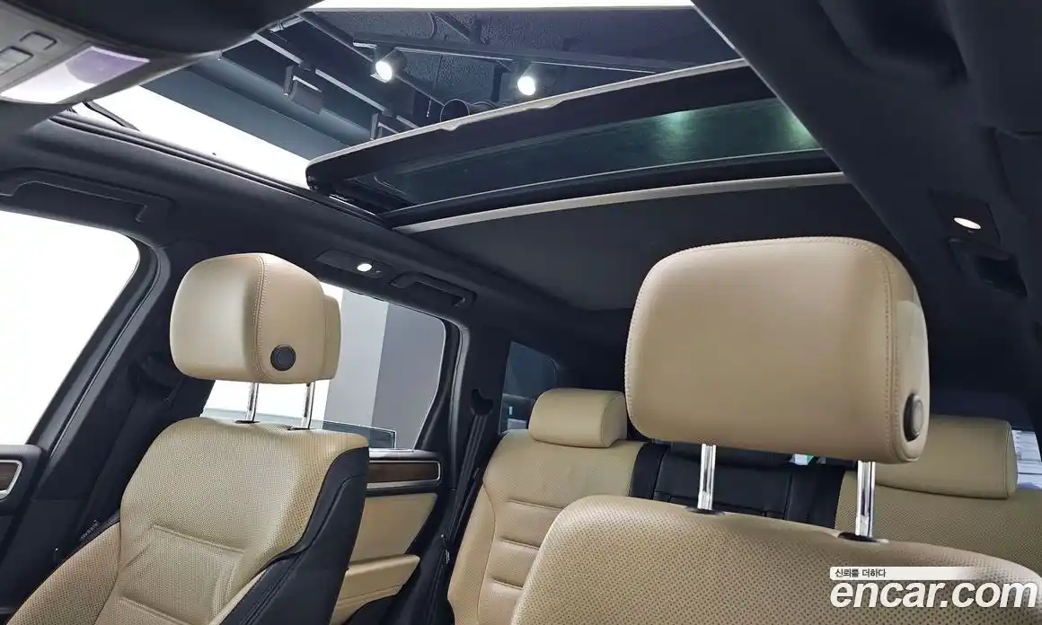 Volkswagen Touareg 2016 3.0 Автомат в Москве № 767203, фото 17