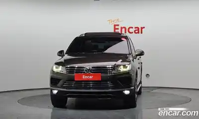Volkswagen Touareg 2016 3.0 Автомат в Москве № 767203, миниатюра 3