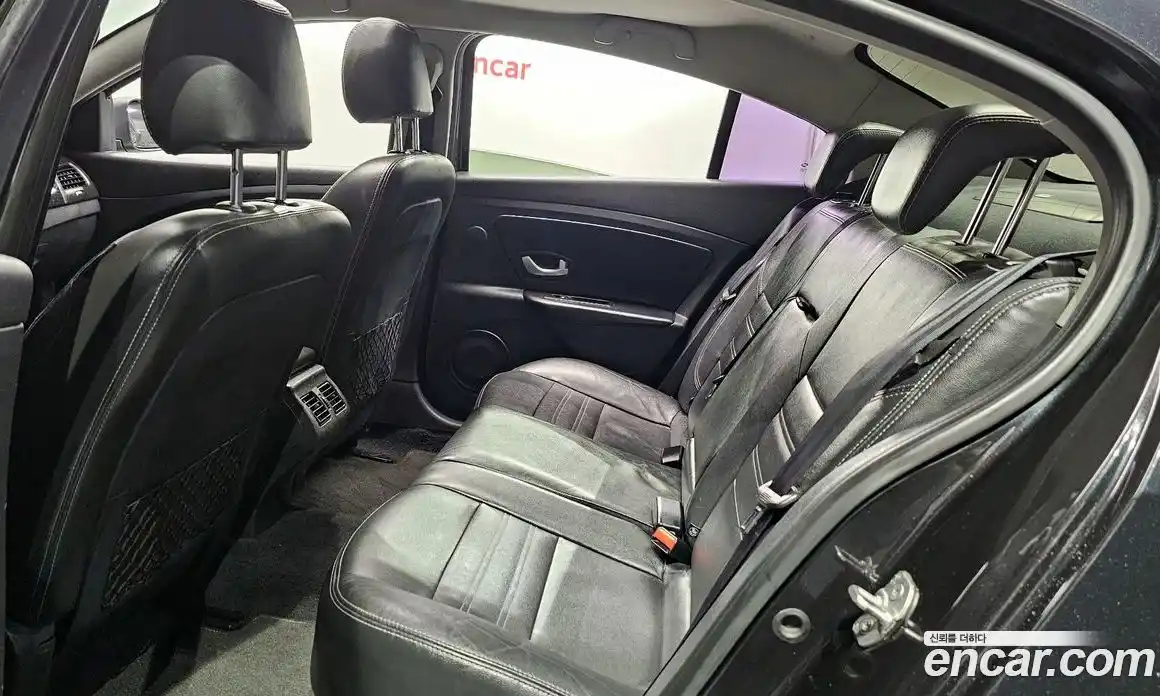 Renault SM3 2014 1.6 гидро в Москве № 106033, фото 11