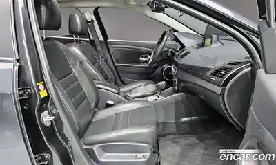 Renault SM3 2014 1.6 гидро в Москве № 106033, миниатюра 9