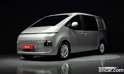 Hyundai Staria, 2025