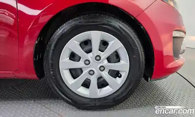 Kia Pride 2015 1.4 гидро в Москве № 123971, миниатюра 5