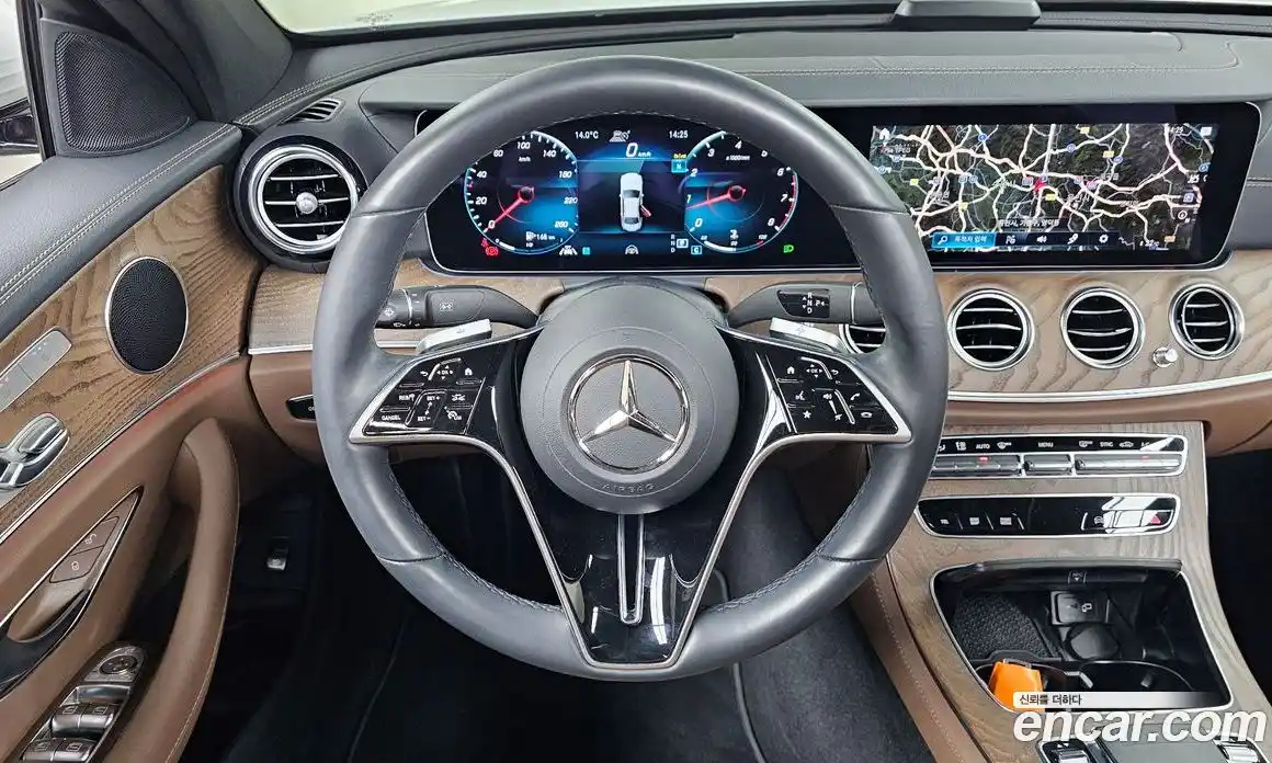 Mercedes-Benz E-Class 2023 2.0 Автомат в Москве № 141344, фото 13