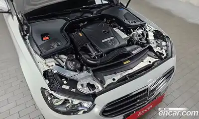 Mercedes-Benz E-Class 2023 2.0 Автомат в Москве № 141344, миниатюра 6