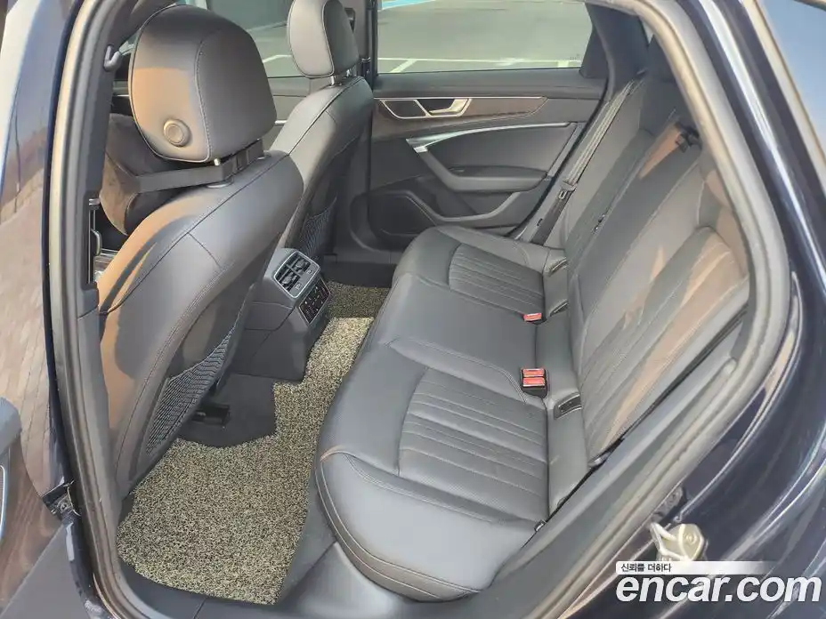 Audi A6 2022 2.0 Автомат в Москве № 163175, фото 9