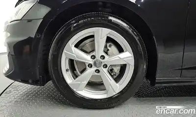 Audi A6 2020 2.0 Автомат в Москве № 163177, миниатюра 5