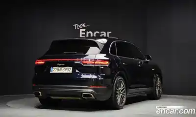 Porsche Cayenne 2022 3.0 Автомат в Москве № 197347, миниатюра 2