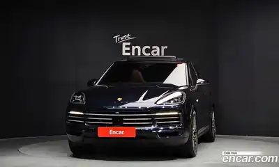 Porsche Cayenne 2022 3.0 Автомат в Москве № 197347, миниатюра 3