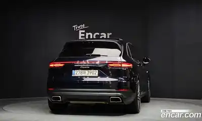 Porsche Cayenne 2022 3.0 Автомат в Москве № 197347, миниатюра 4