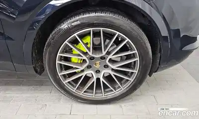 Porsche Cayenne 2022 3.0 Автомат в Москве № 197347, миниатюра 5