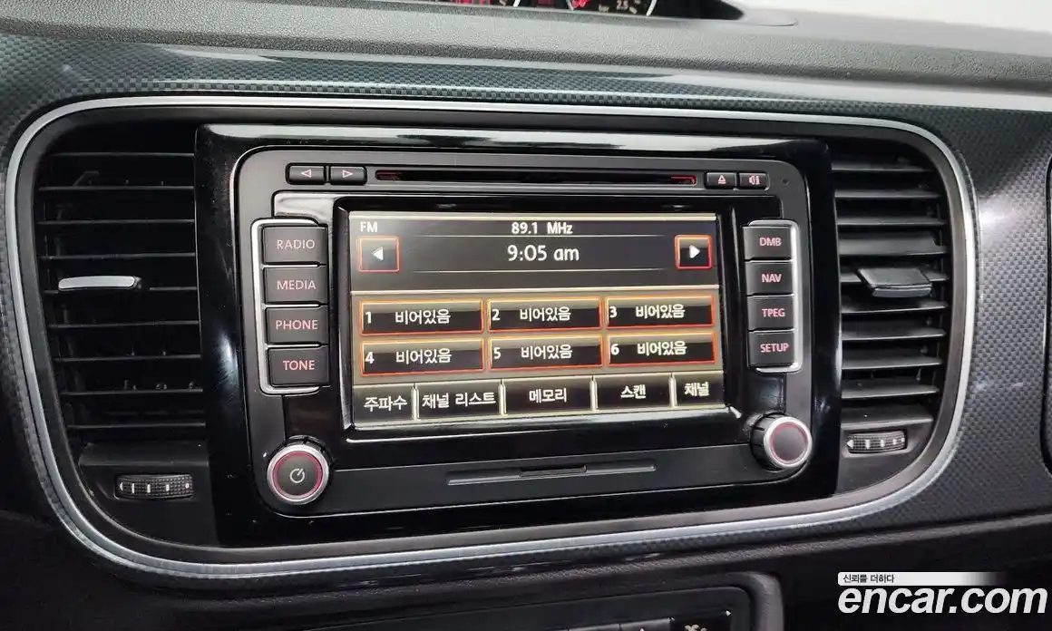 Volkswagen Beatle 2012 2.0 Автомат в Москве № 199112, фото 14