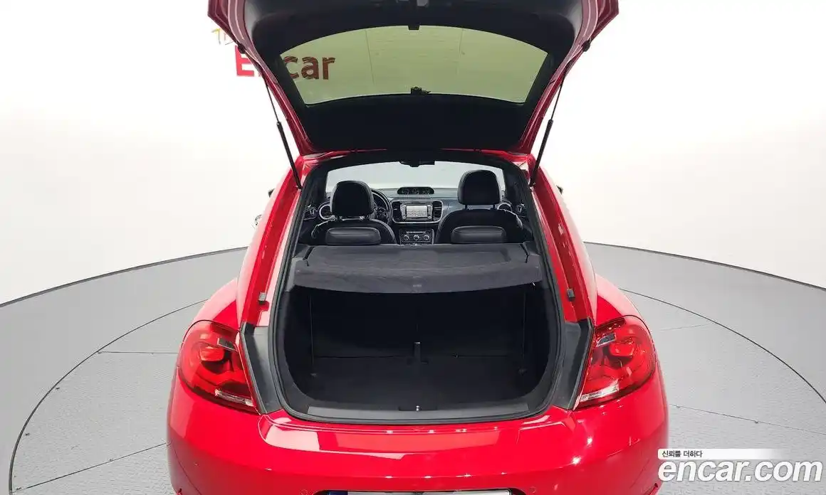 Volkswagen Beatle 2012 2.0 Автомат в Москве № 199112, фото 20