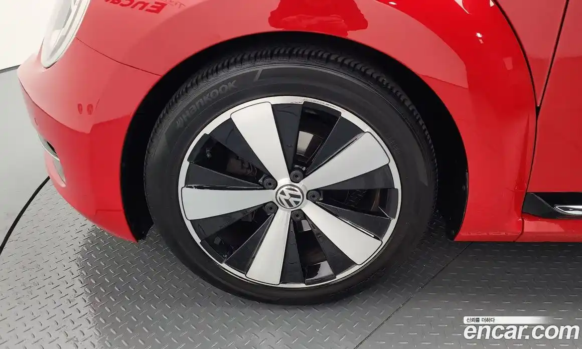 Volkswagen Beatle 2012 2.0 Автомат в Москве № 199112, фото 5