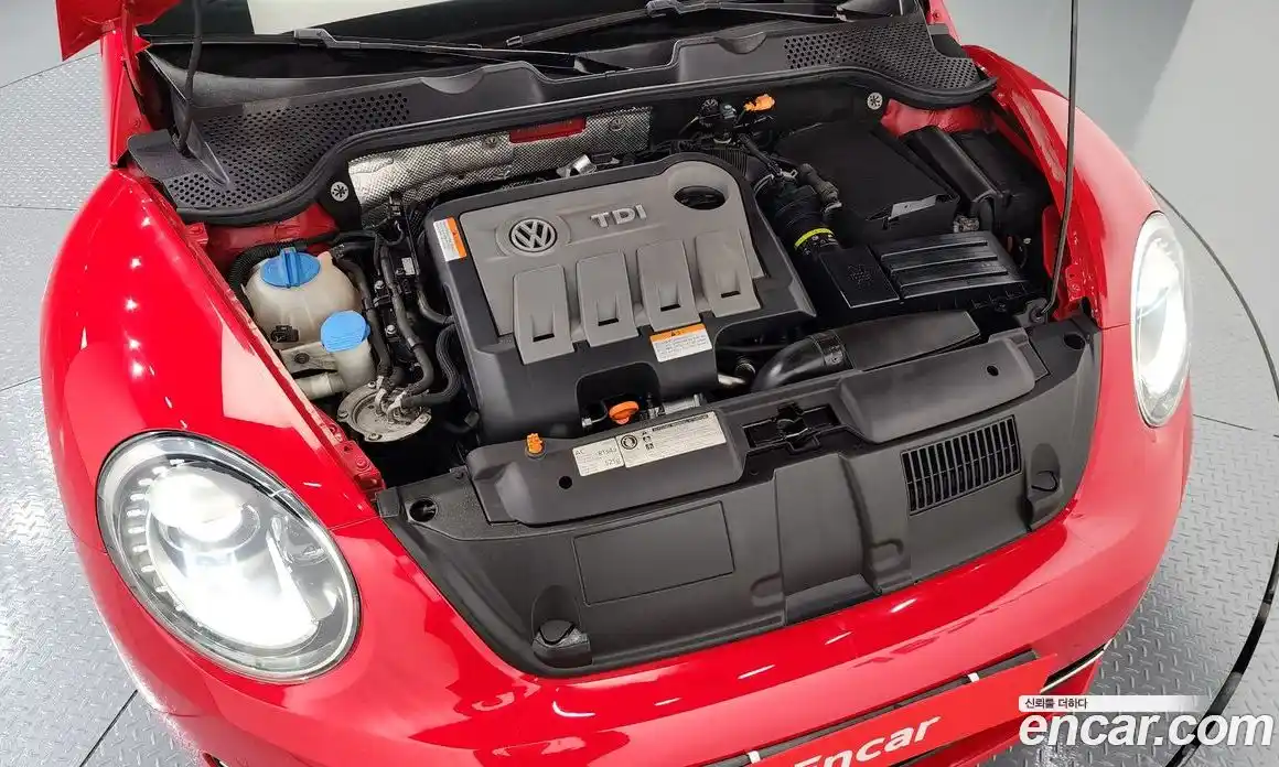 Volkswagen Beatle 2012 2.0 Автомат в Москве № 199112, фото 6