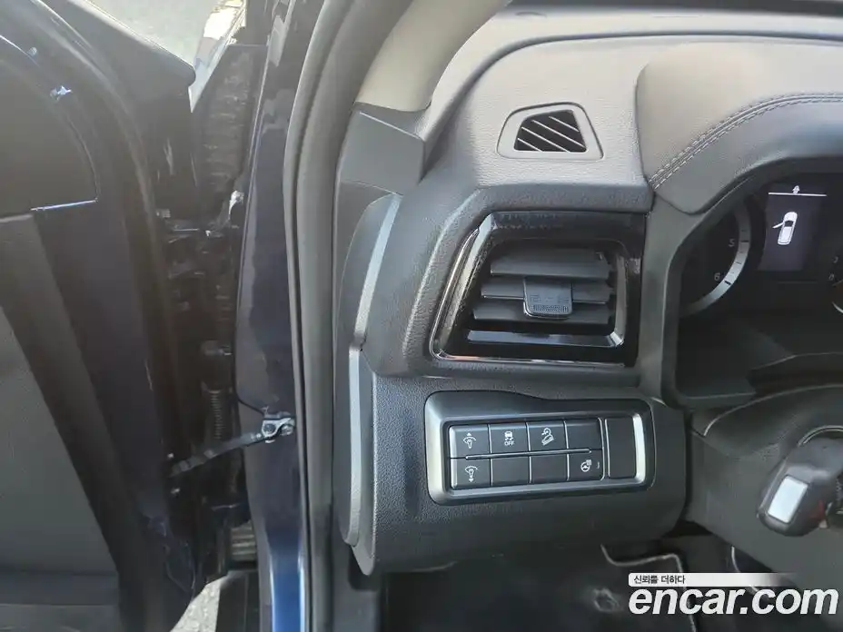 SsangYong TIBOLI 2020 1.6 Автомат в Москве № 236859, фото 10