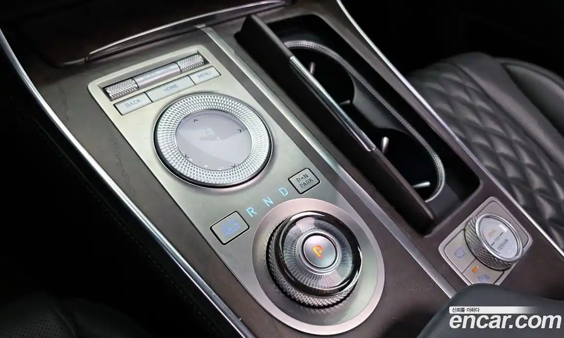 Genesis GV80 2022 2.5 Автомат в Москве № 25887, фото 9