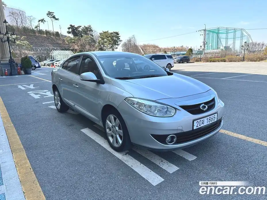Renault SM3 2010 1.6 гидро в Москве № 620217, фото 3