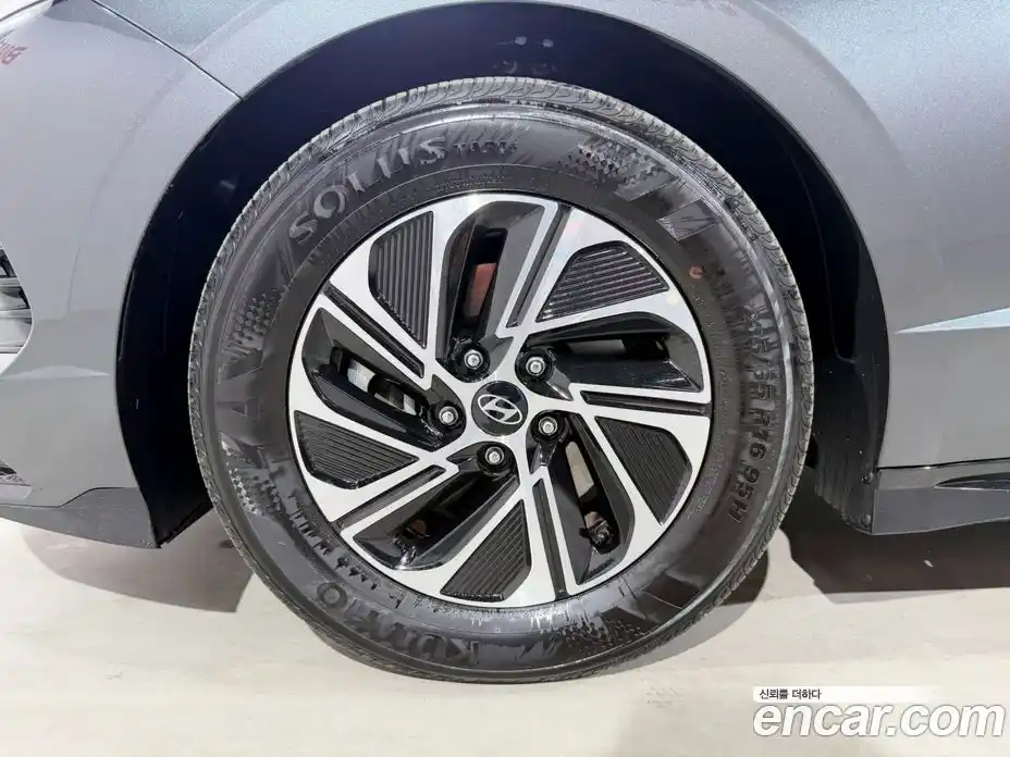 Hyundai Sonata 2024 2.0 Автомат в Москве № 714335, фото 18