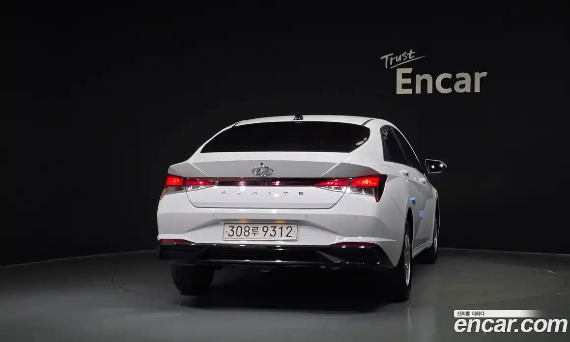 Hyundai Avante 2022 1.6 Автомат в Москве № 714435, фото 4