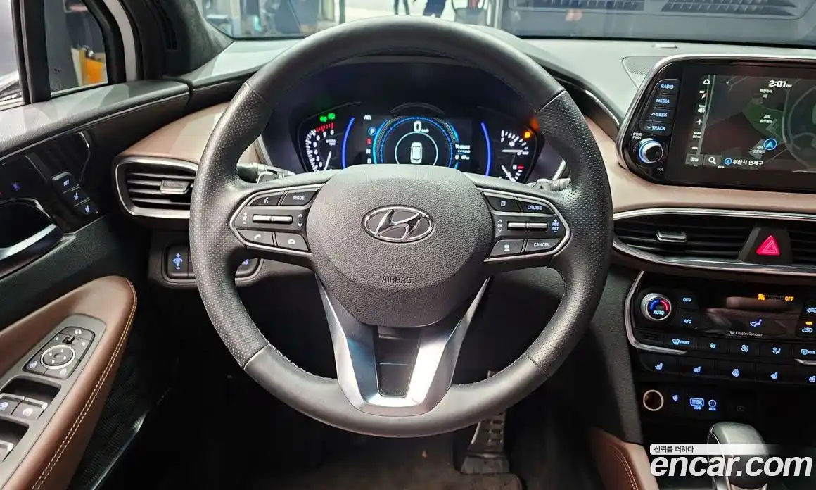 Hyundai Santa Fe 2020 2.0 Автомат в Москве № 714537, фото 14