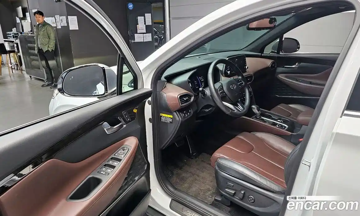 Hyundai Santa Fe 2020 2.0 Автомат в Москве № 714537, фото 10