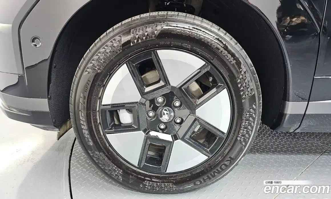 Hyundai Santa Fe 2024 1.6 Автомат в Москве № 714557, фото 5