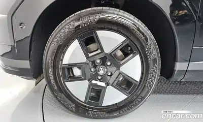 Hyundai Santa Fe 2024 1.6 Автомат в Москве № 714557, миниатюра 5