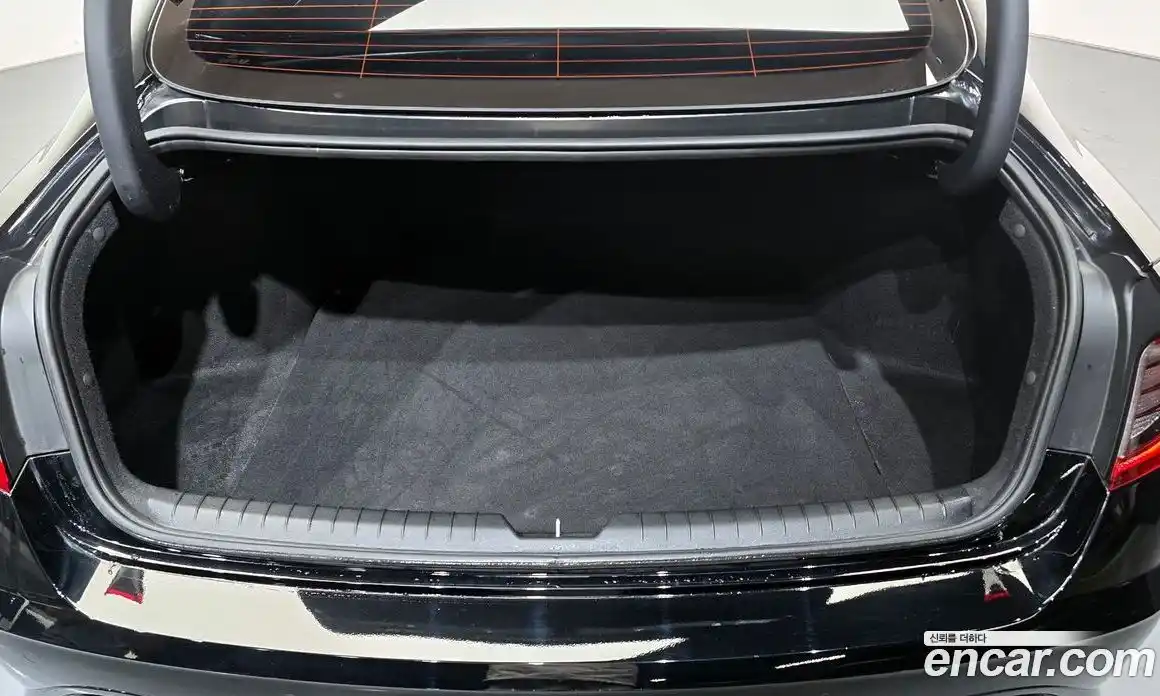 Hyundai Sonata 2023 2.0 Автомат в Москве № 714603, фото 19