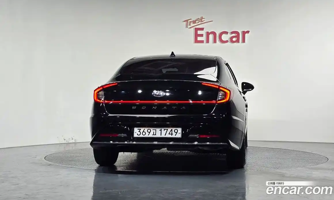 Hyundai Sonata 2023 2.0 Автомат в Москве № 714603, фото 3