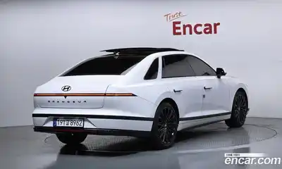 Hyundai Grandeur 2023 1.6 Автомат в Москве № 714888, миниатюра 2