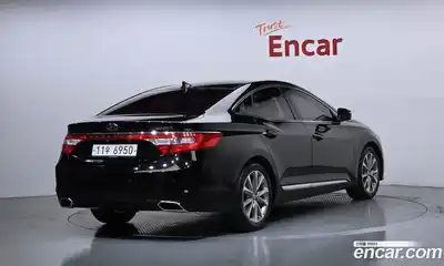 Hyundai Grandeur 2015 3.0 Автомат в Москве № 715113, миниатюра 2