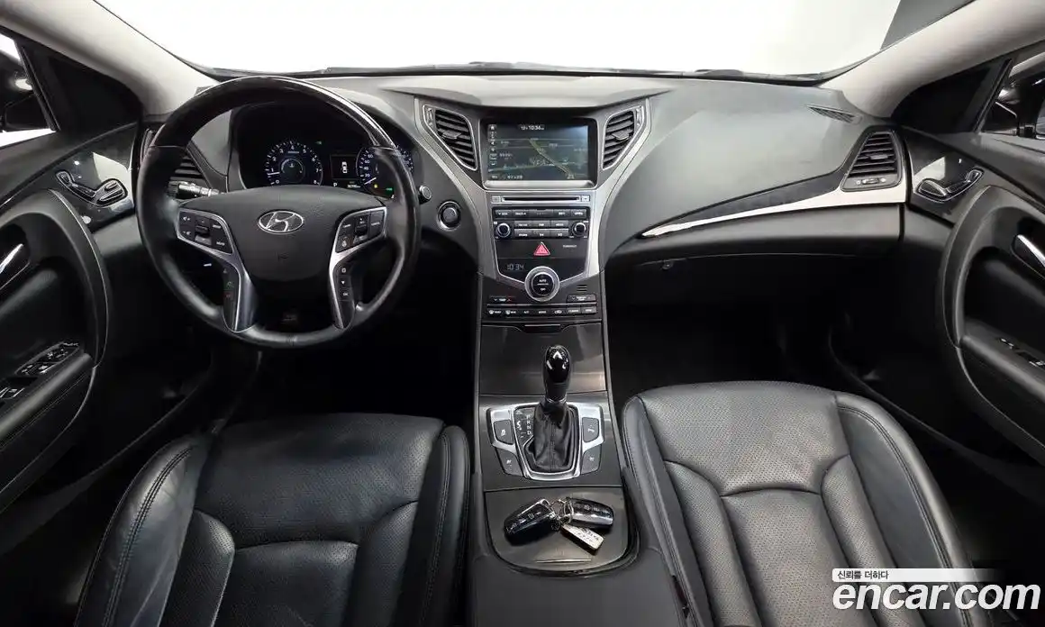 Hyundai Grandeur 2015 3.0 Автомат в Москве № 715113, фото 7