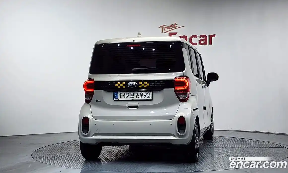 Kia Ray 2021 1.0 Автомат в Москве № 715959, фото 4