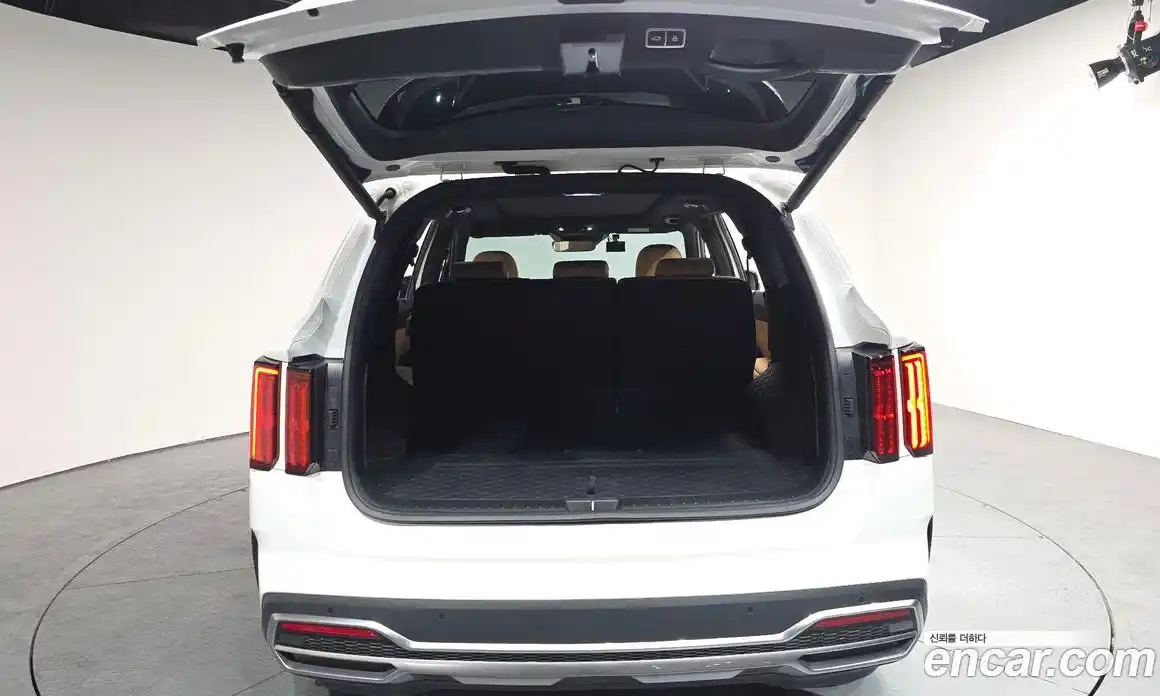 Kia Sorento 2022 1.6 Автомат в Москве № 716083, фото 20