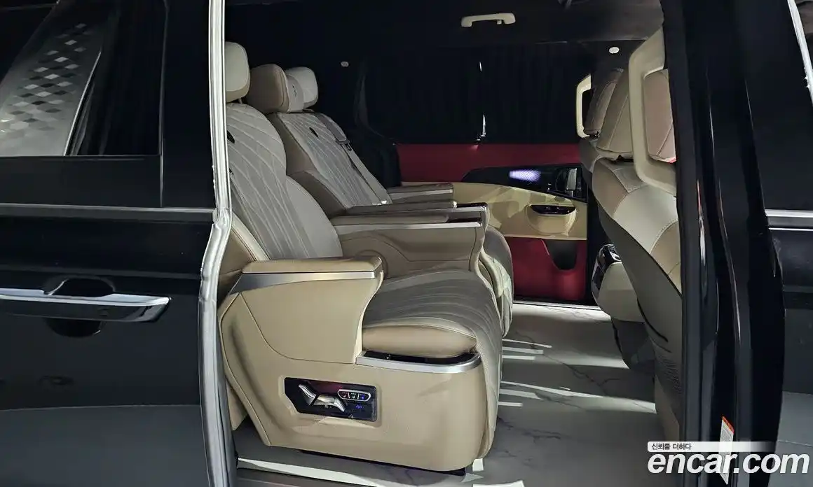 Kia Canival 2023 3.5 Автомат в Москве № 716281, фото 12