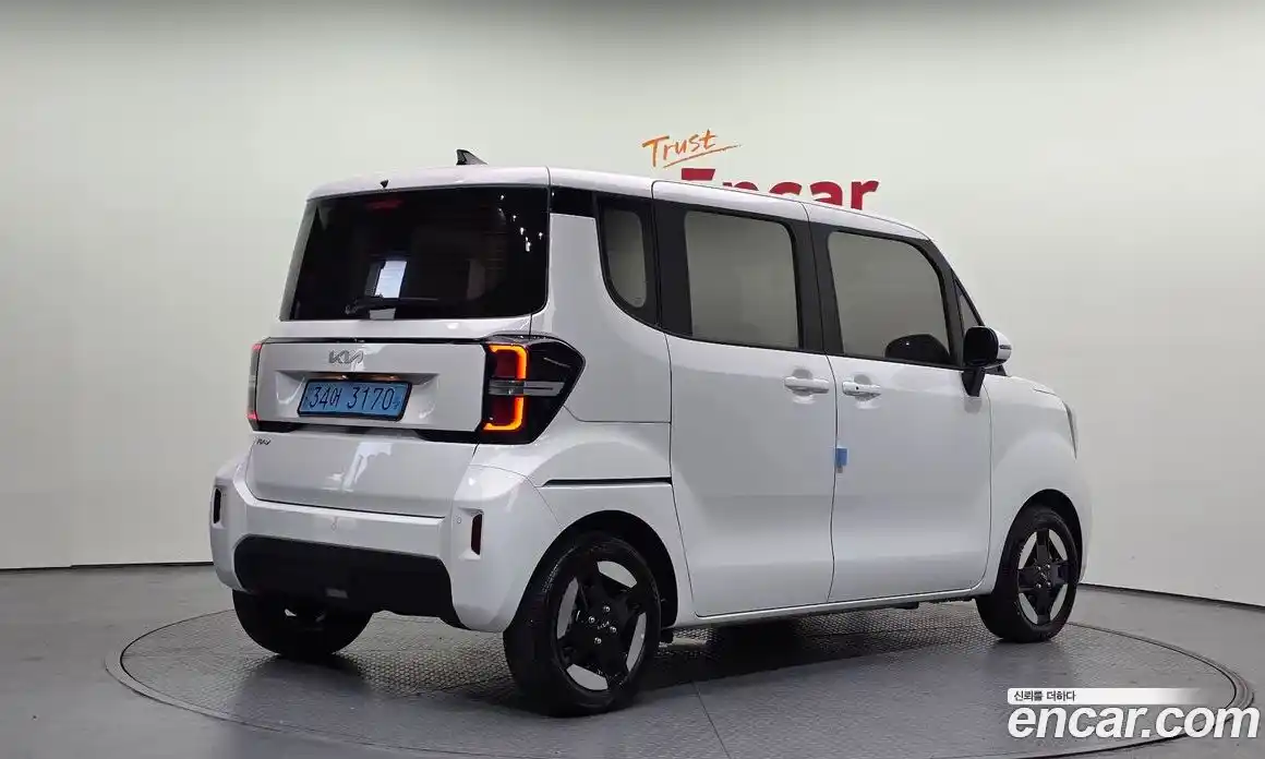 Kia Ray 2024 0.1 Автомат в Москве № 716625, фото 2