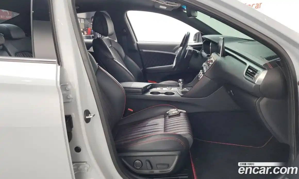 Genesis G70 2018 2.0 Автомат в Москве № 717142, фото 11