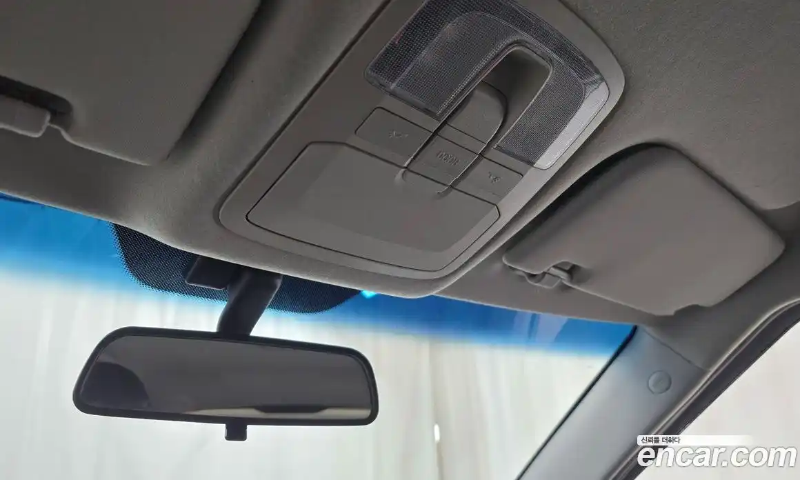 SsangYong TIBOLI 2016 1.6 Автомат в Москве № 717687, фото 16