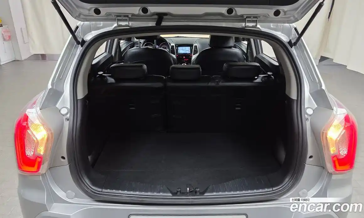 SsangYong TIBOLI 2016 1.6 Автомат в Москве № 717687, фото 20