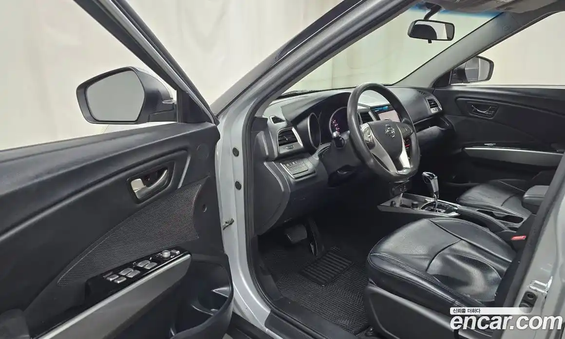 SsangYong TIBOLI 2016 1.6 Автомат в Москве № 717687, фото 10