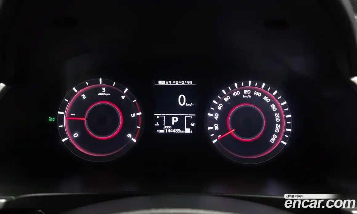 SsangYong Korando 2016 2.2 Автомат в Москве № 718458, фото 8