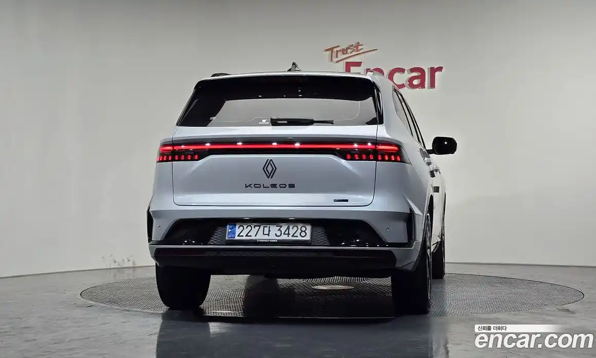 Renault Grand Koleos 2025 1.5 Автомат в Москве № 719761, фото 4