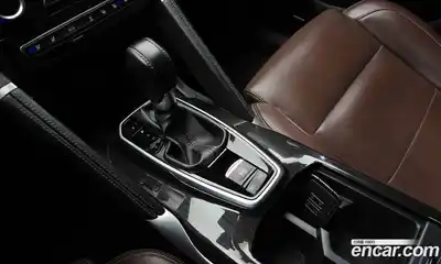 Renault QM6 2017 2.0 Автомат в Москве № 719990, миниатюра 9