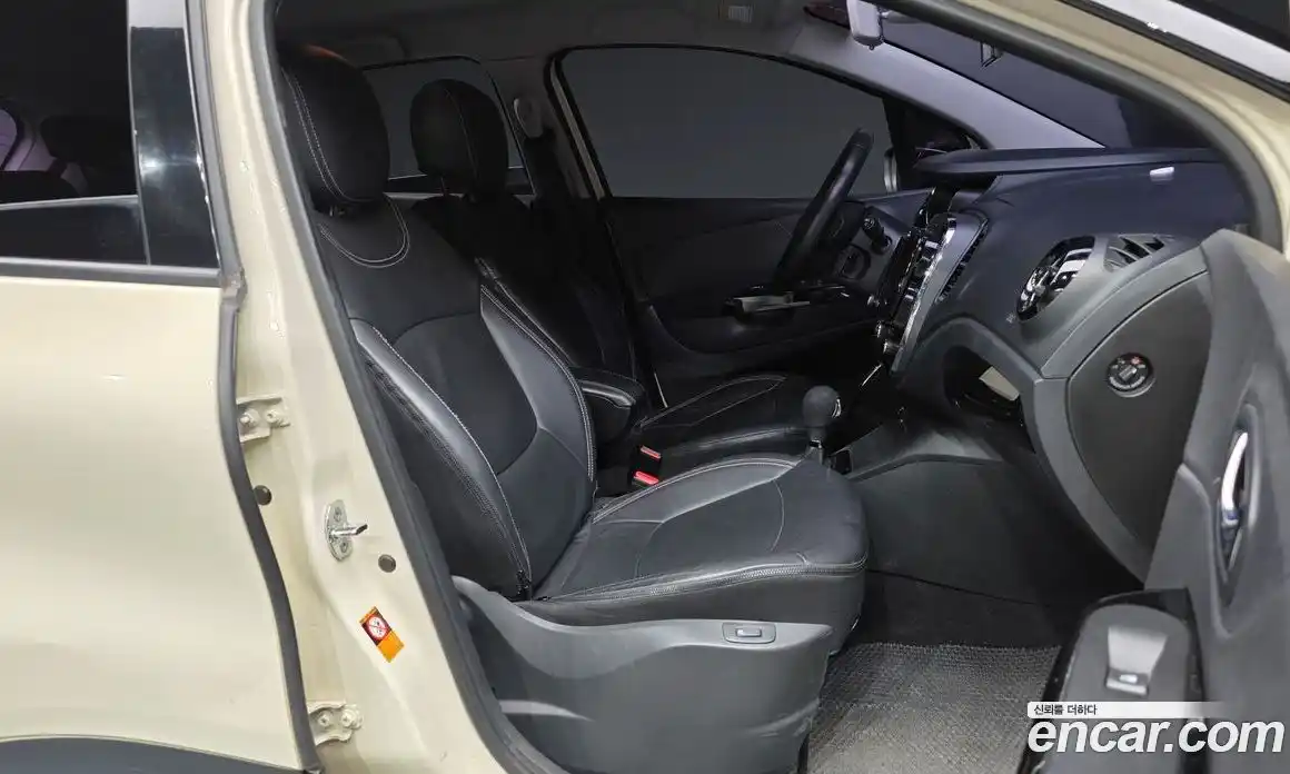 Renault QM3 2016 1.5 Автомат в Москве № 720096, фото 11