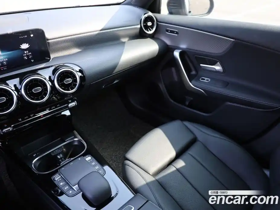 Mercedes-Benz A-Class 2021 2.0 Автомат в Москве № 721791, фото 18