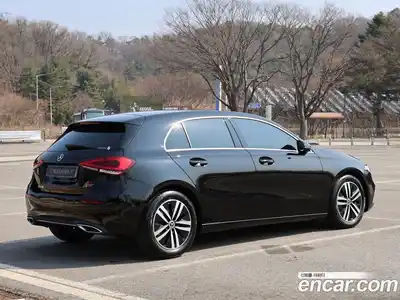 Mercedes-Benz A-Class 2021 2.0 Автомат в Москве № 721791, миниатюра 3